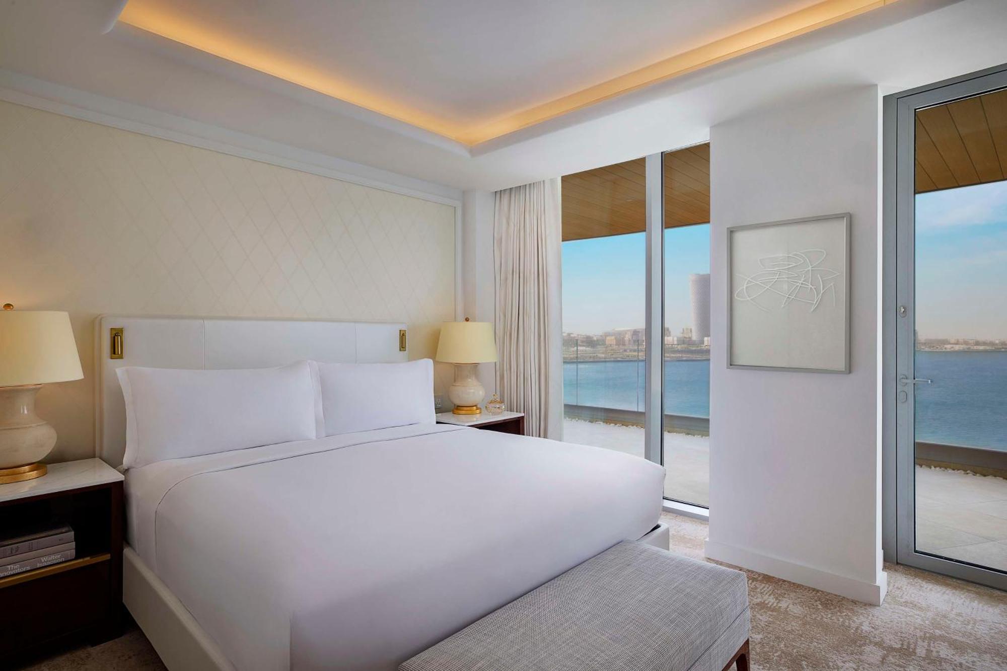 Waldorf Astoria Doha Lusail Exterior photo A bedroom at the hotel