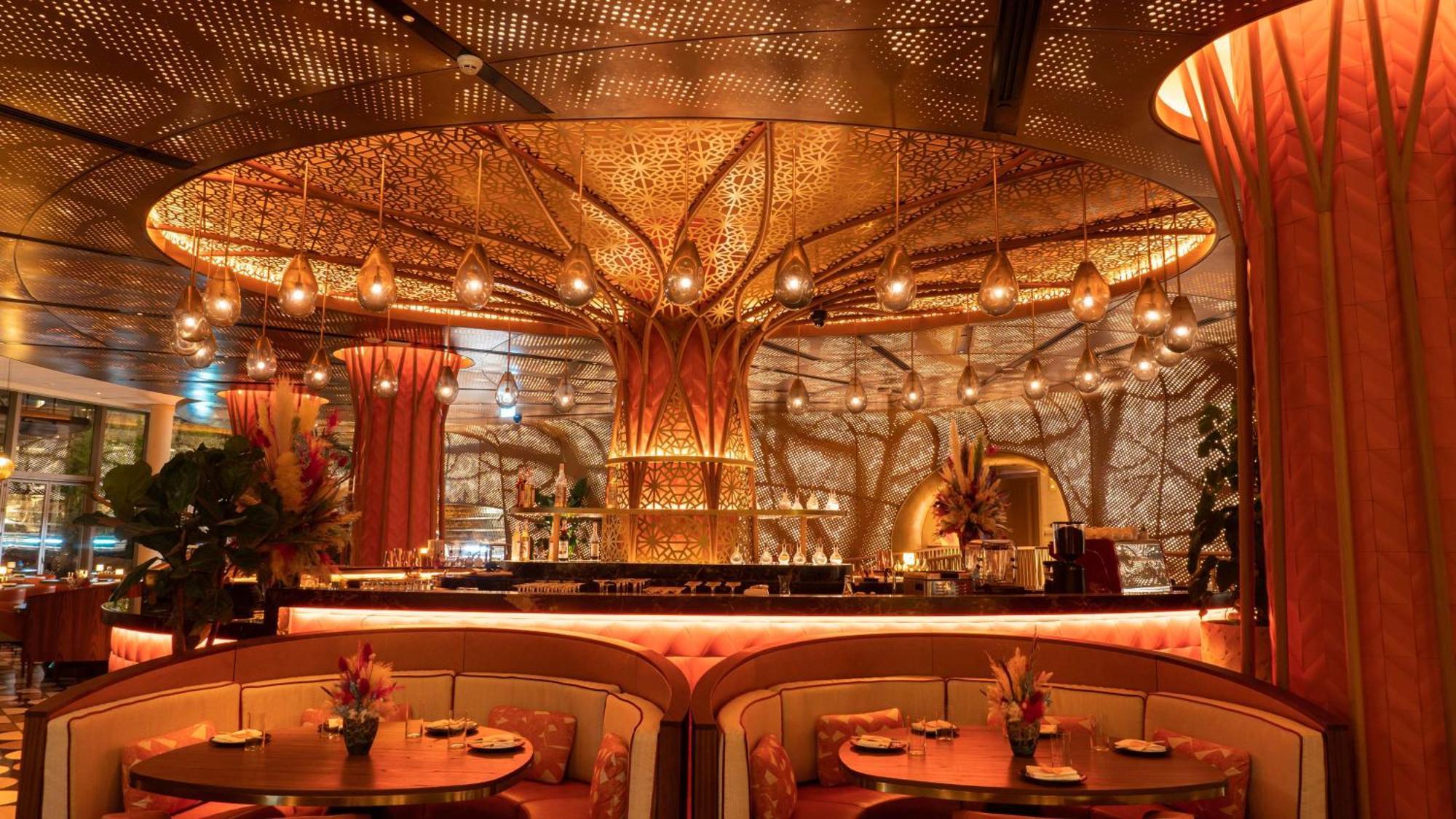 Waldorf Astoria Doha Lusail Exterior photo Interior of the restaurant