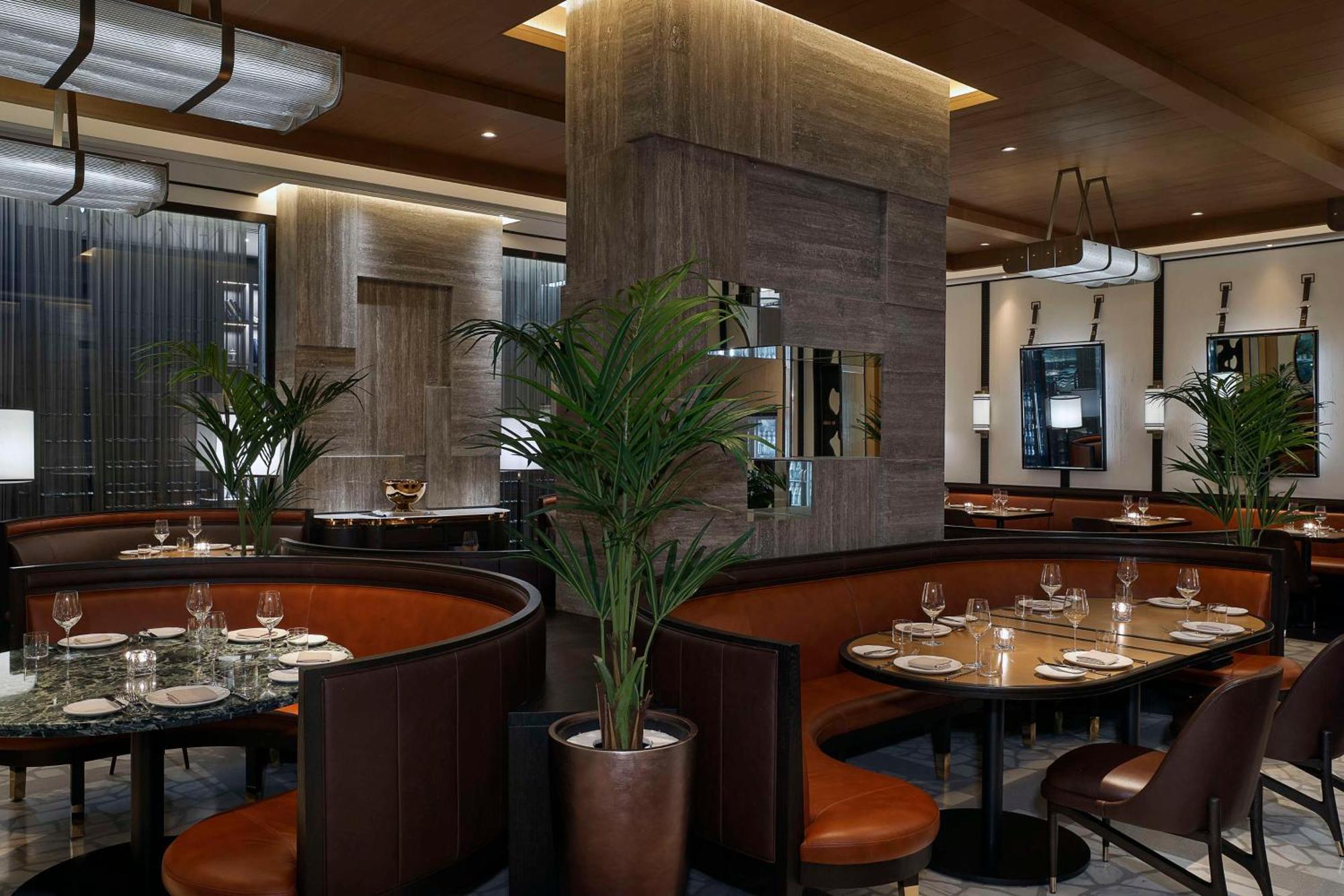 Waldorf Astoria Doha Lusail Exterior photo Interior of the restaurant